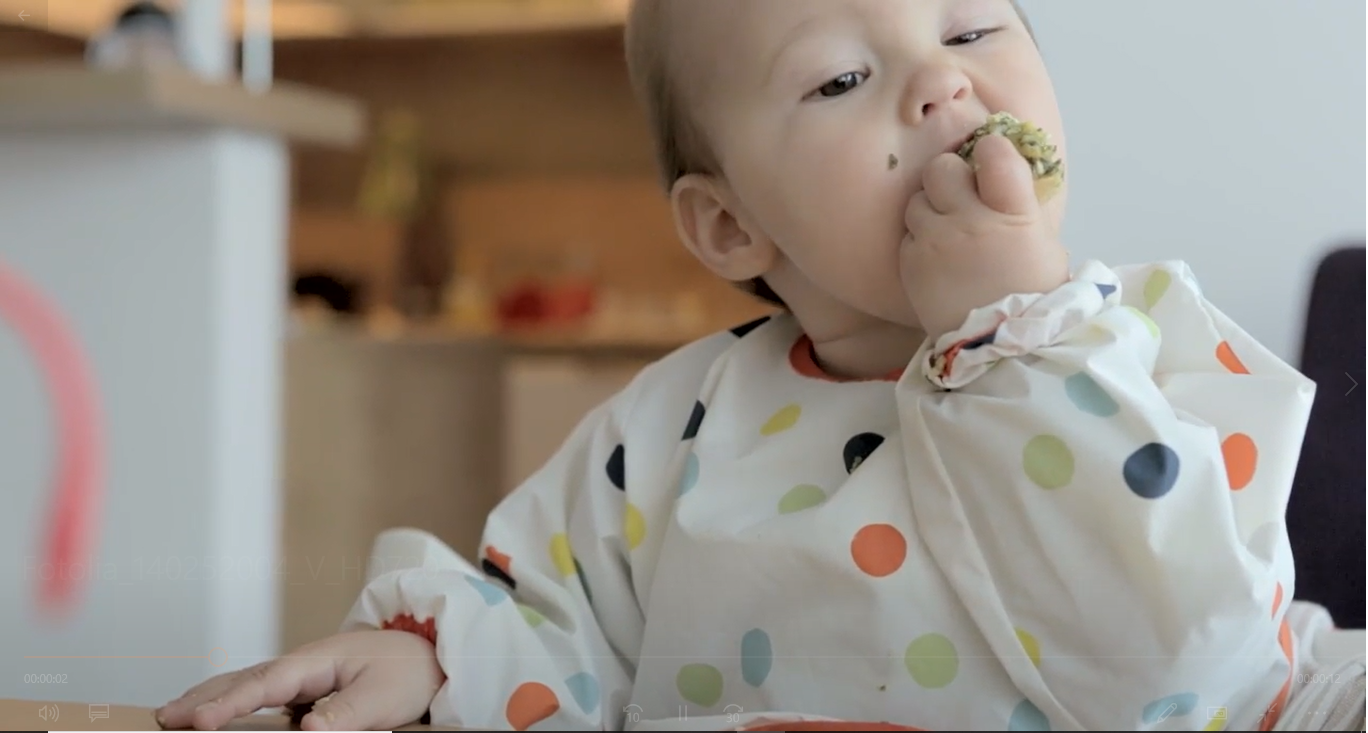 Bebe%20comendo%202
