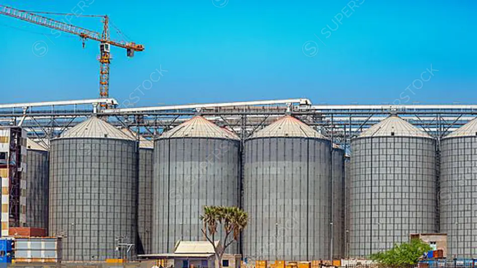 Silos %20galp%c3%a3o%20e%20funda%c3%a7%c3%b5es